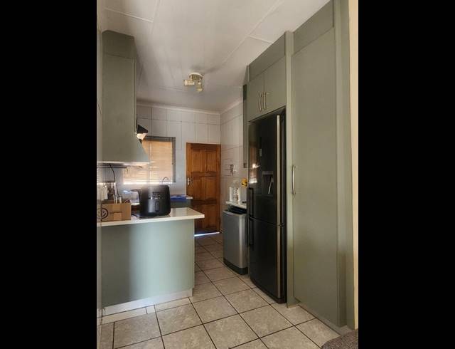 2 BEDROOM APARTMENT FOR SALE IN NOORDWYK